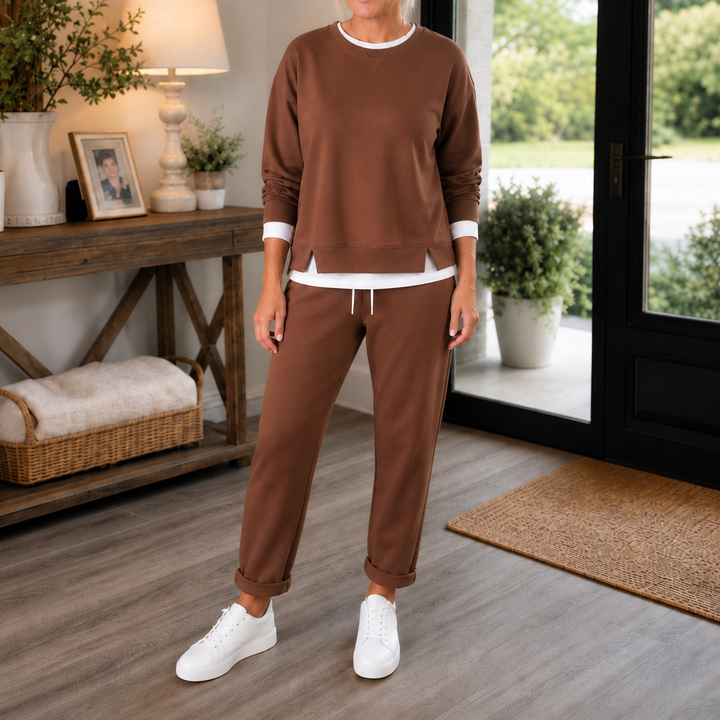 Wearbella – Zestaw z bluzą z bocznymi rozcięciami i dresami
