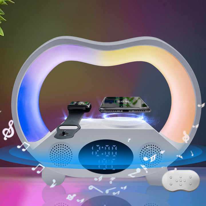 Czarna lampa RGB z telefonem na ładowarce