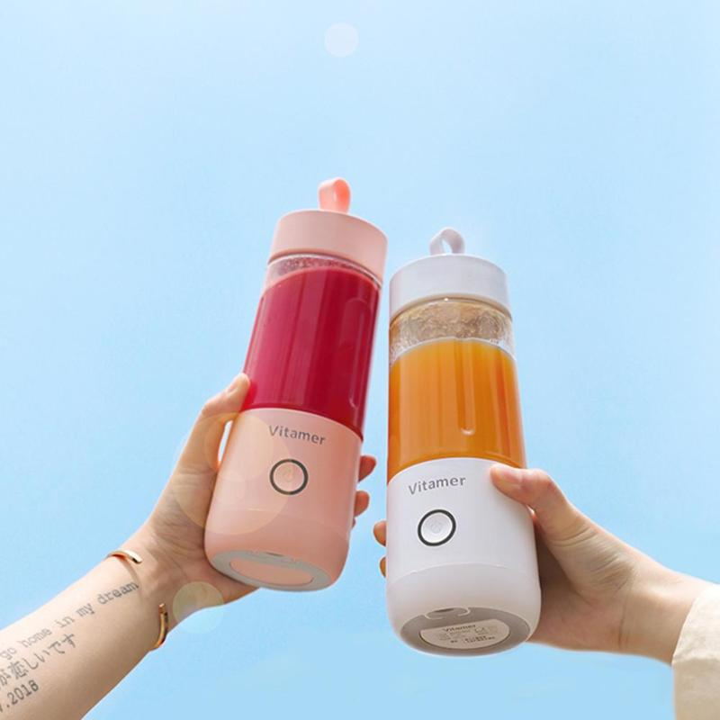 Różowy przenośny blender butelka z owocami