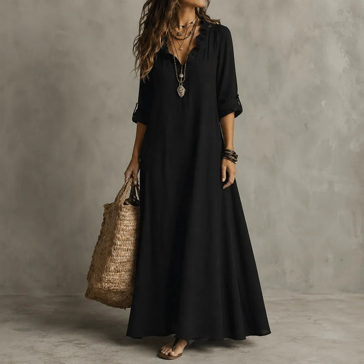Soléra – Boho Sukienka Maxi z Falbanami i Dekoltem w Serek z Rękawami na Zwijanie