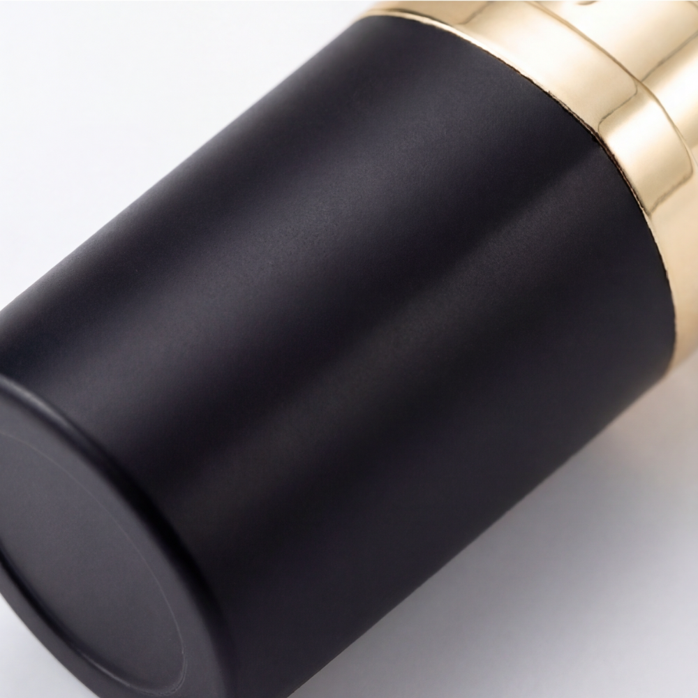 Velura – Gładki żelowy eyeliner w kredce