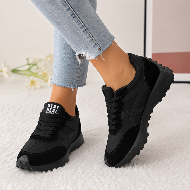 Solenne – Płaskie, Nieslizgające Sneakersy Chunky