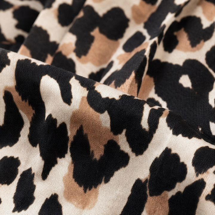 Wearleta – Bluzka z falbanami w stylu peplum z kontrastowymi rękawami w leopardzie