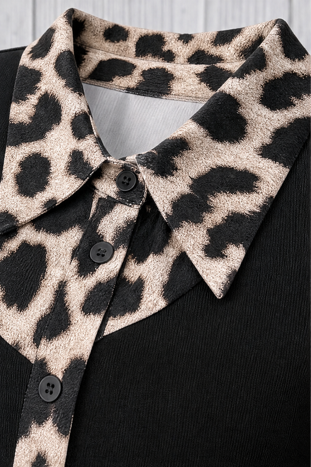 Wearbella – Bluzka Peplum w Kolorowe Bloki z Wzorem Lamparta