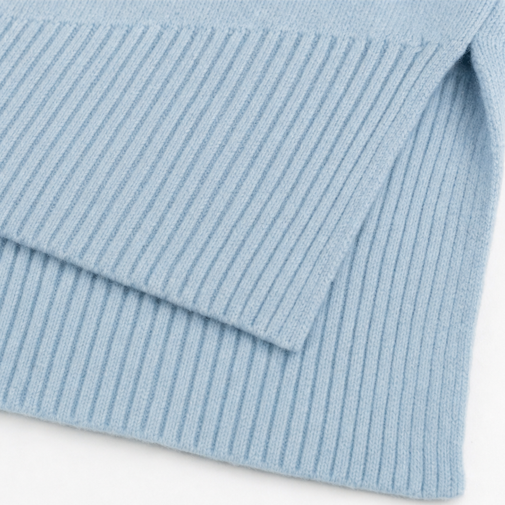 Heartwell – Kolorowy Sweter z Serduszkami i Rękawami Nietoperzami