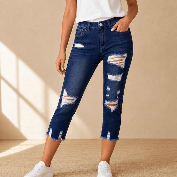 Delina – Damskie jeansy capri z miękkiej bawełny z postrzępionym dołem