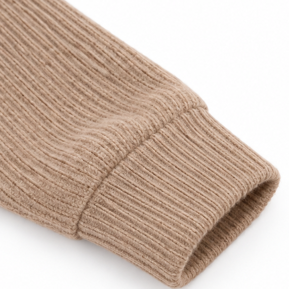 Wovella – Sweter z dzianiny prążkowanej z guzikiem przy dekolcie