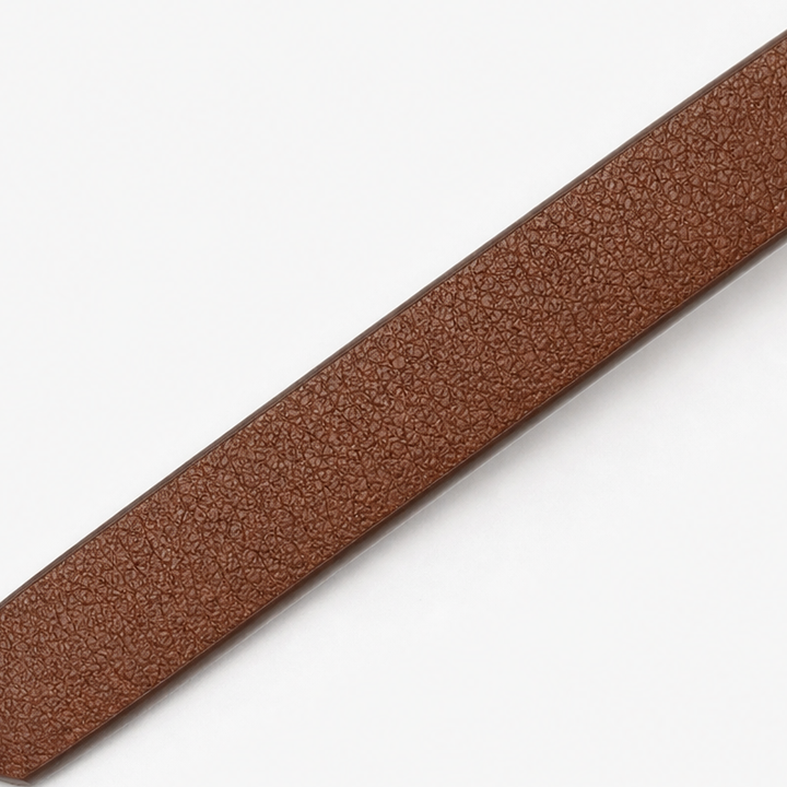 Wearbella – Smukły pasek skórzany z rzeźbioną klamrą