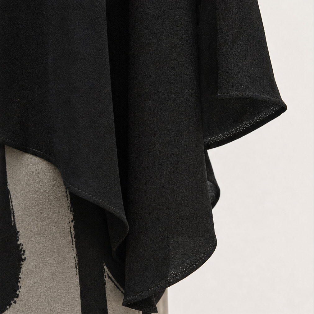 Lunetta – Asymetryczny Poncho Top i Szerokie Spodnie