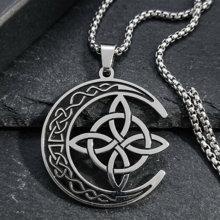 Lunara – Celticki Wisior Księżyca i Węzła