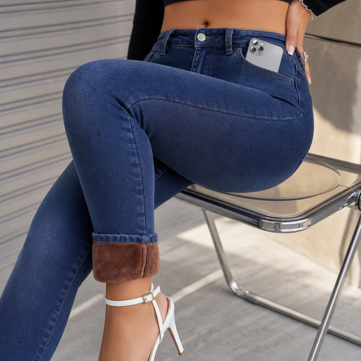 Plushden – Dżinsy Skinny z Fleecką w Środku