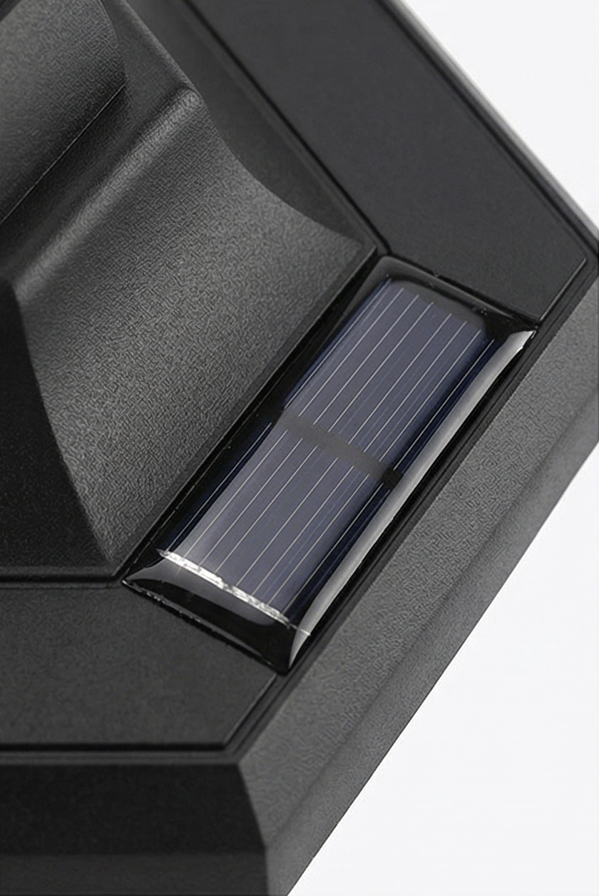 Lumivera – Vintage Sześcienna Lampa Ogrodowa Solarna