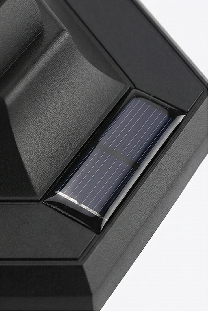 Lumivera – Vintage Sześcienna Lampa Ogrodowa Solarna