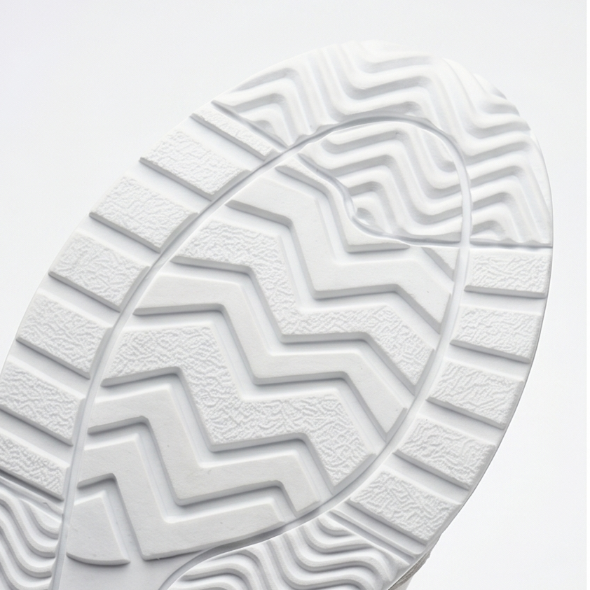 LunaWalk – Lekkie sneakersy w retro paski