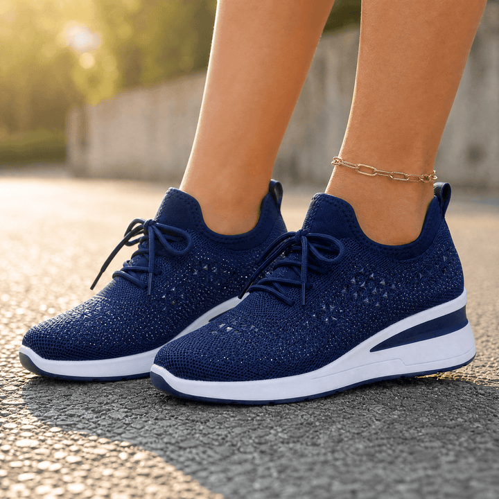Stellara – Damskie sneakersy na koturnie z kryształkami