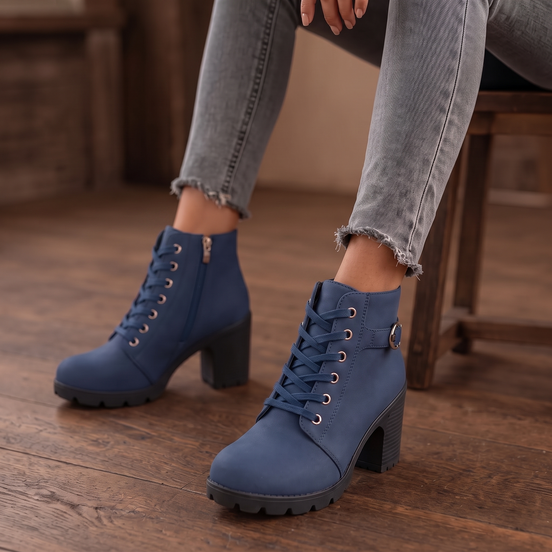 Buckle &amp; Bold – Botki na obcasie z wiązaniem